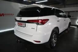 TOYOTA FORTUNER 2.8GD-6 4X4 A/T full