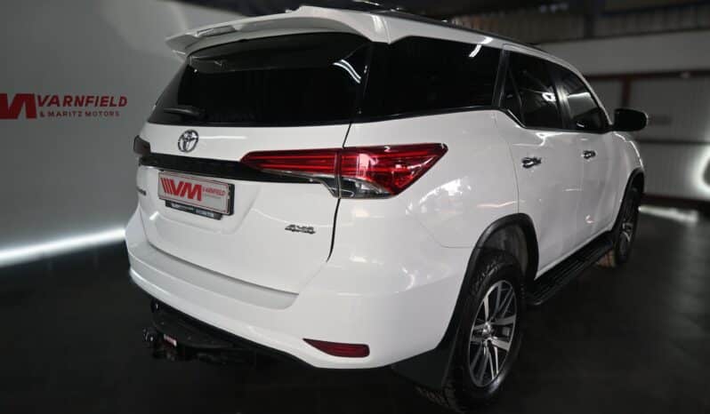 TOYOTA FORTUNER 2.8GD-6 4X4 A/T full