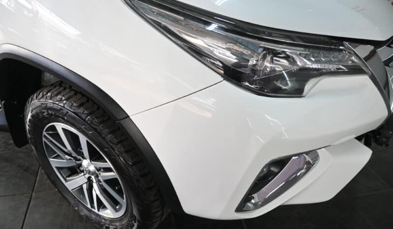 TOYOTA FORTUNER 2.8GD-6 4X4 A/T full