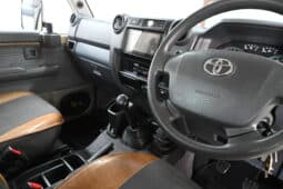 TOYOTA LAND CRUISER 79 4.5D V8 S/C full