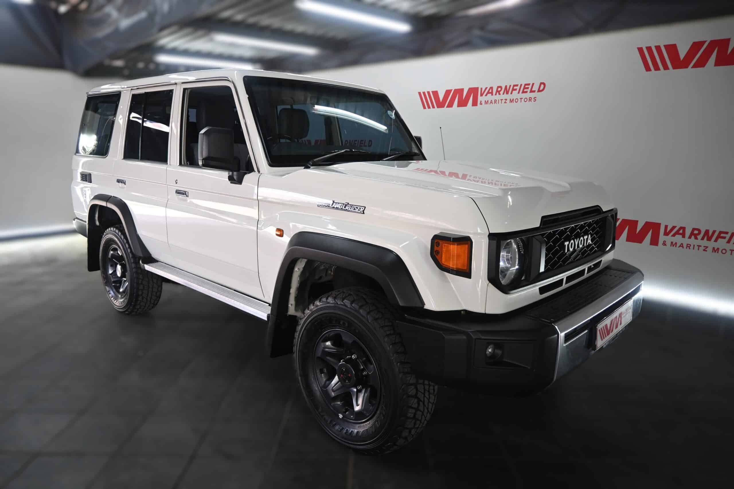 TOYOTA LAND CRUISER 79 4.0P P/U D/C