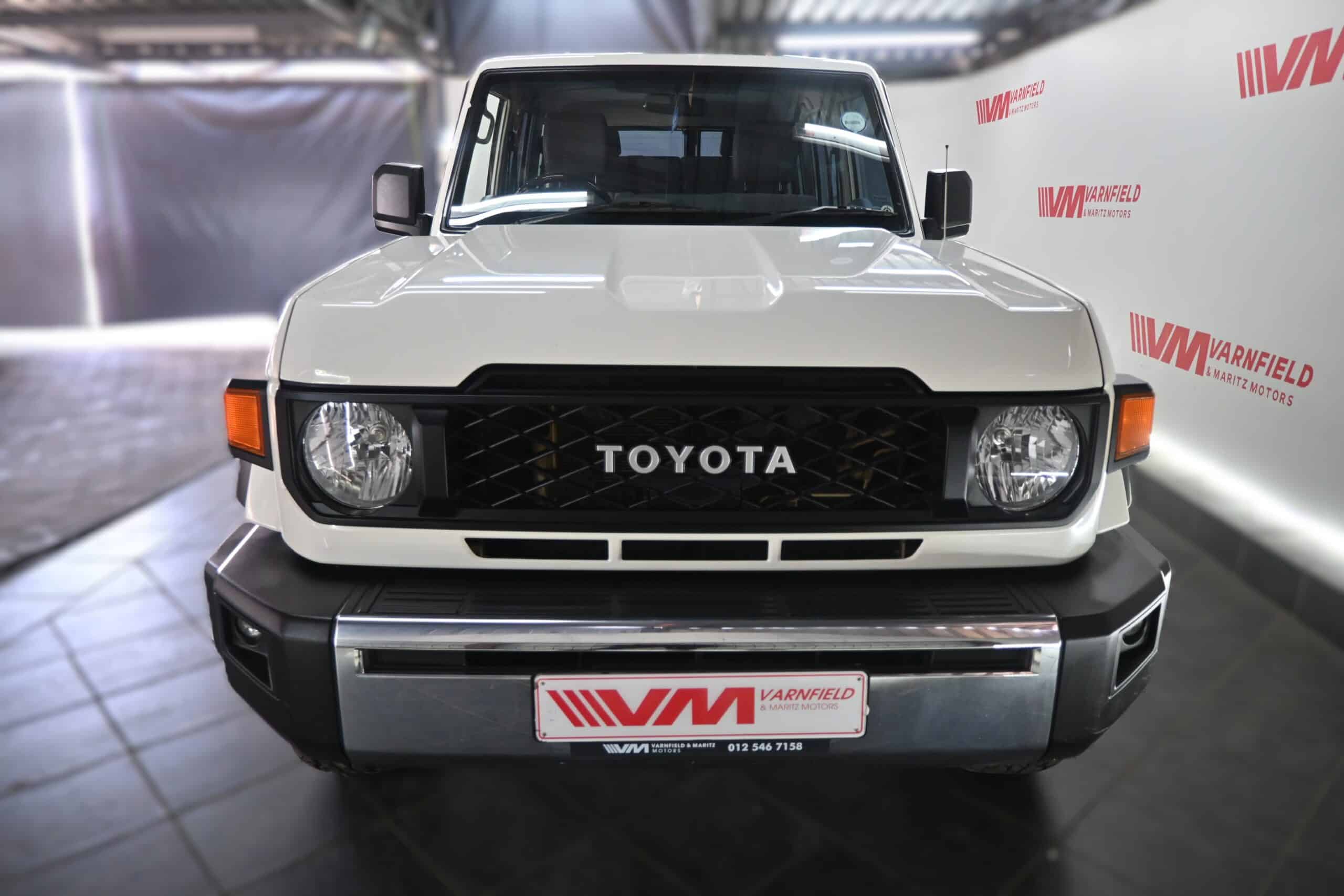 TOYOTA LAND CRUISER 79 4.0P P/U D/C
