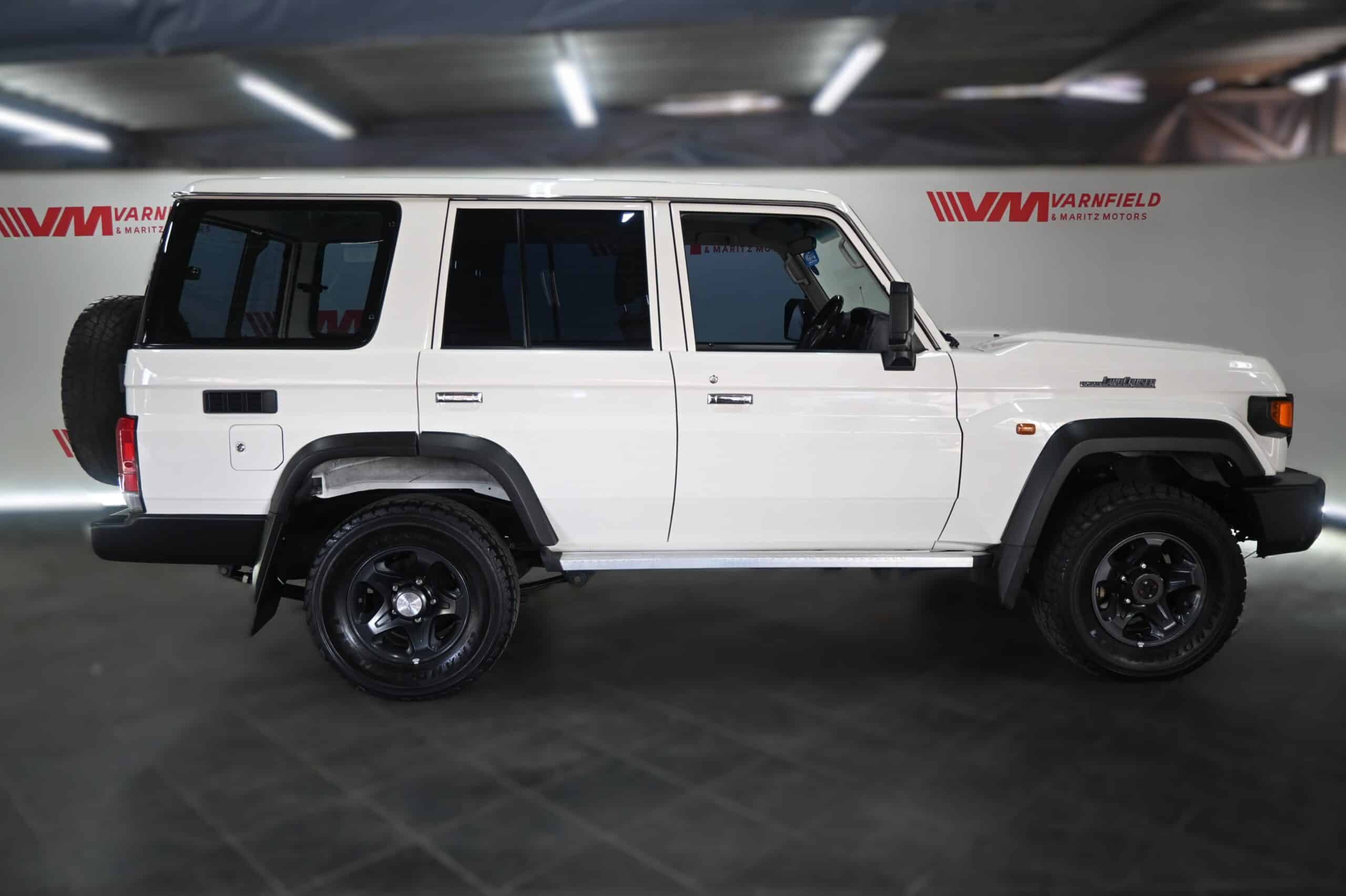 TOYOTA LAND CRUISER 79 4.0P P/U D/C