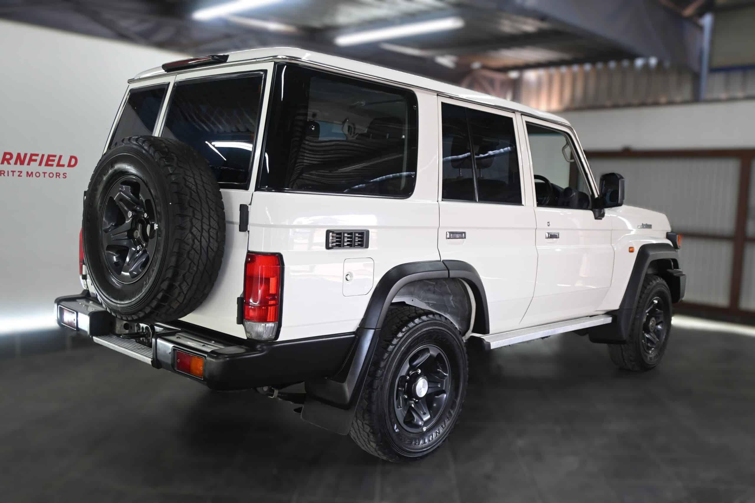 TOYOTA LAND CRUISER 79 4.0P P/U D/C