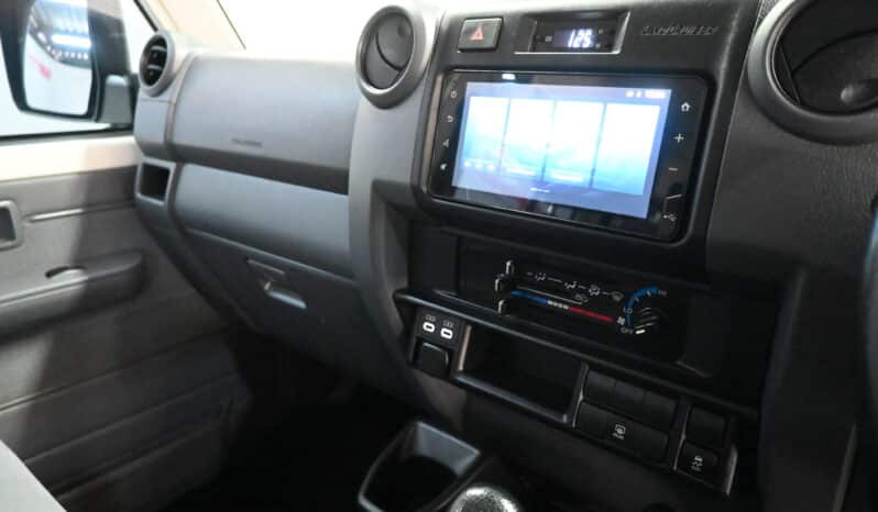 2025 TOYOTA LAND CRUISER 76 2.8 GD-6 S/W full