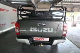 ISUZU KB300 D-TEQ LX 4X4 P/U E/C