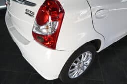 TOYOTA ETIOS 1.5 XS SPRINT full