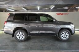 TOYOTA LAND CRUISER 200 V8 4.5D VX A/T full