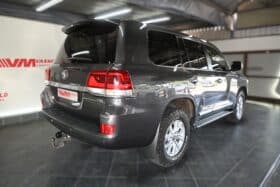 TOYOTA LAND CRUISER 200 V8 4.5D VX A/T