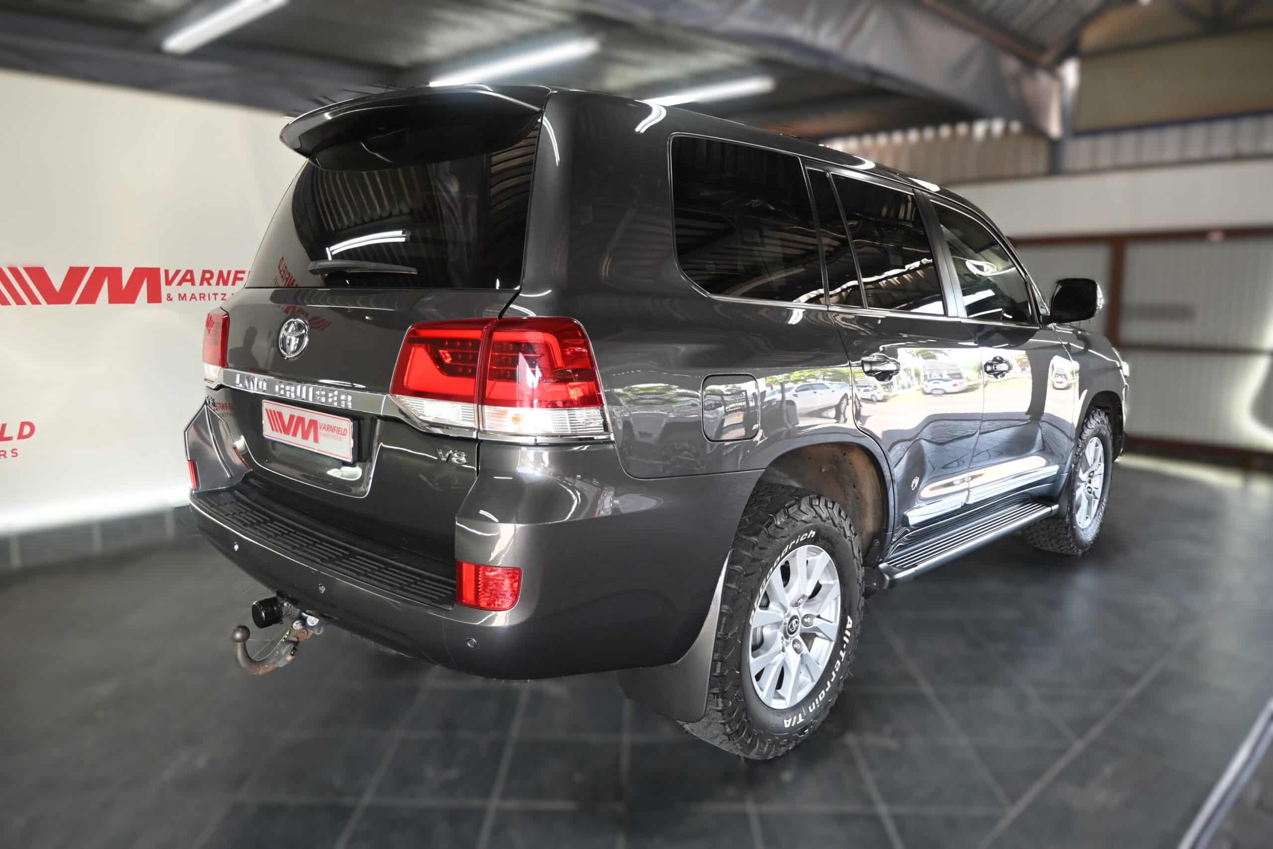 TOYOTA LAND CRUISER 200 V8 4.5D VX A/T