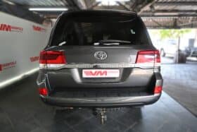 TOYOTA LAND CRUISER 200 V8 4.5D VX A/T