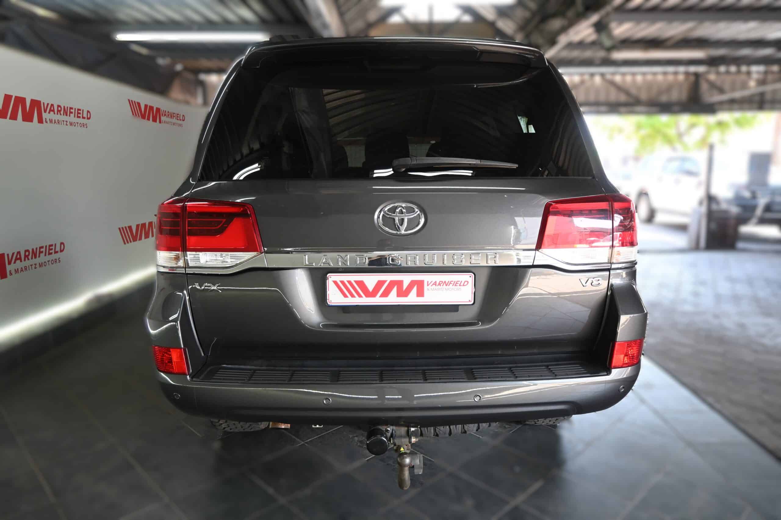 TOYOTA LAND CRUISER 200 V8 4.5D VX A/T