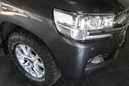 TOYOTA LAND CRUISER 200 V8 4.5D VX A/T full