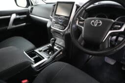 TOYOTA LAND CRUISER 200 V8 4.5D VX A/T full