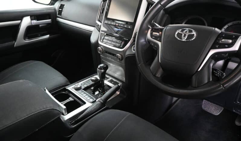 TOYOTA LAND CRUISER 200 V8 4.5D VX A/T full