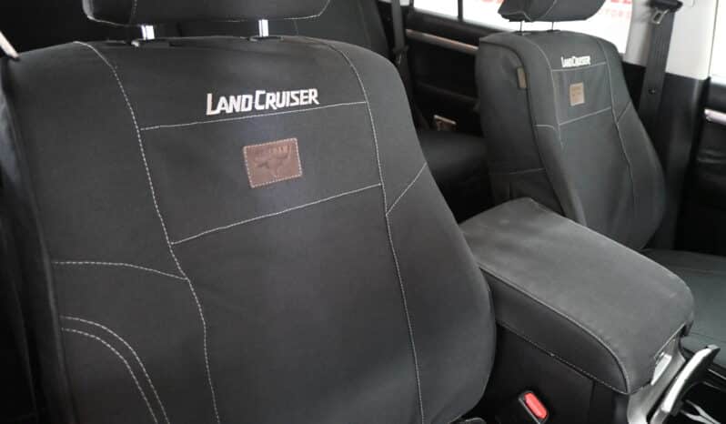 TOYOTA LAND CRUISER 200 V8 4.5D VX A/T full