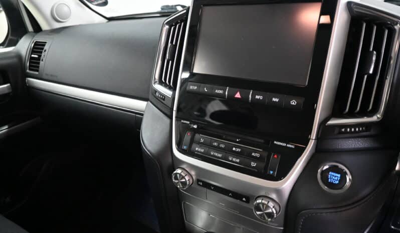 TOYOTA LAND CRUISER 200 V8 4.5D VX A/T full