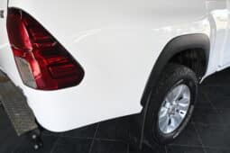 TOYOTA HILUX 2.8GD-6 RAIDER 4X4 E/C full