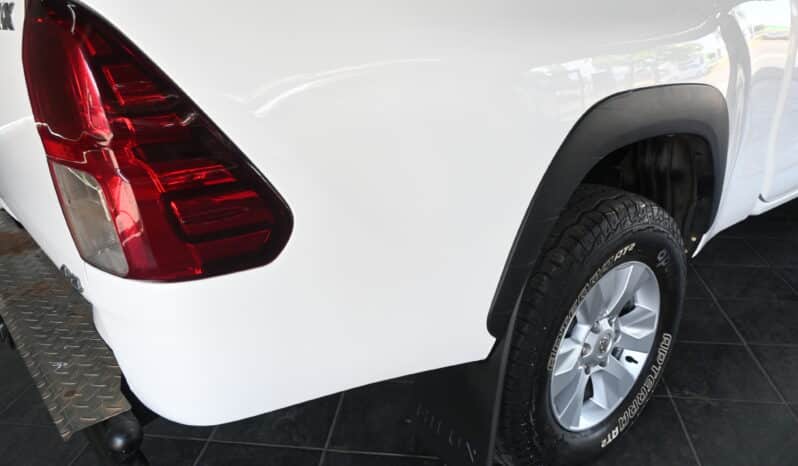 TOYOTA HILUX 2.8GD-6 RAIDER 4X4 E/C full