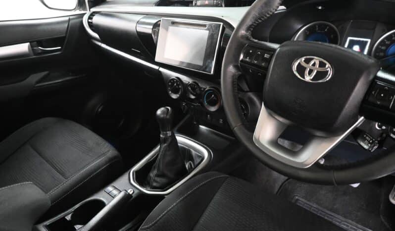 TOYOTA HILUX 2.8GD-6 RAIDER 4X4 E/C full