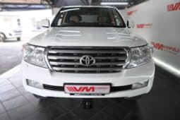 TOYOTA LAND CRUISER 200 VX 4.5 V8 A/T full