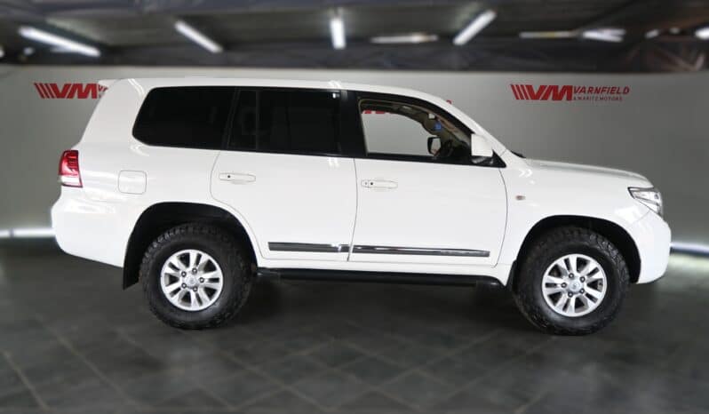 TOYOTA LAND CRUISER 200 VX 4.5 V8 A/T full