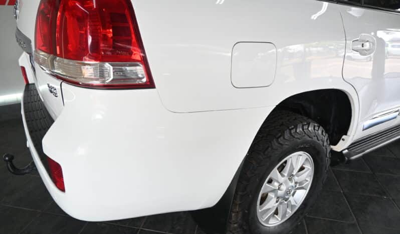 TOYOTA LAND CRUISER 200 VX 4.5 V8 A/T full