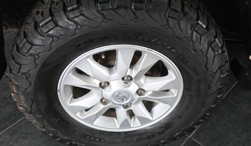 TOYOTA LAND CRUISER 200 VX 4.5 V8 A/T full