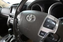TOYOTA LAND CRUISER 200 VX 4.5 V8 A/T full