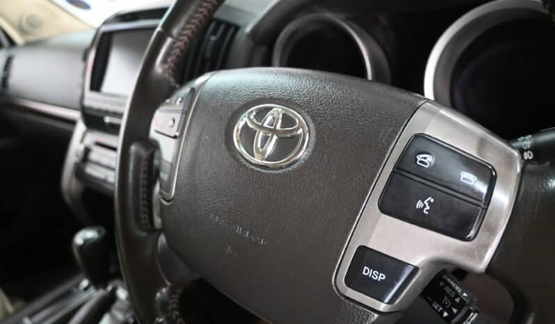 TOYOTA LAND CRUISER 200 VX 4.5 V8 A/T full