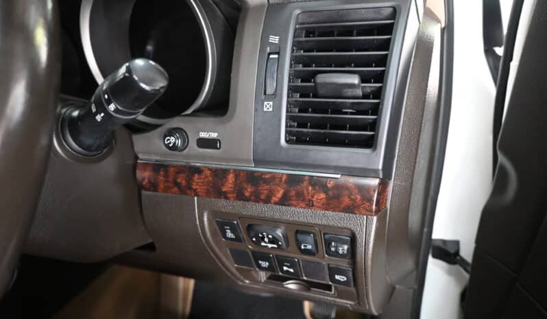 TOYOTA LAND CRUISER 200 VX 4.5 V8 A/T full