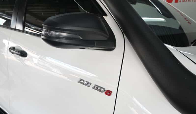 TOYOTA HILUX 2.8GD-6 D/C A/T 4X4 LEGEND full