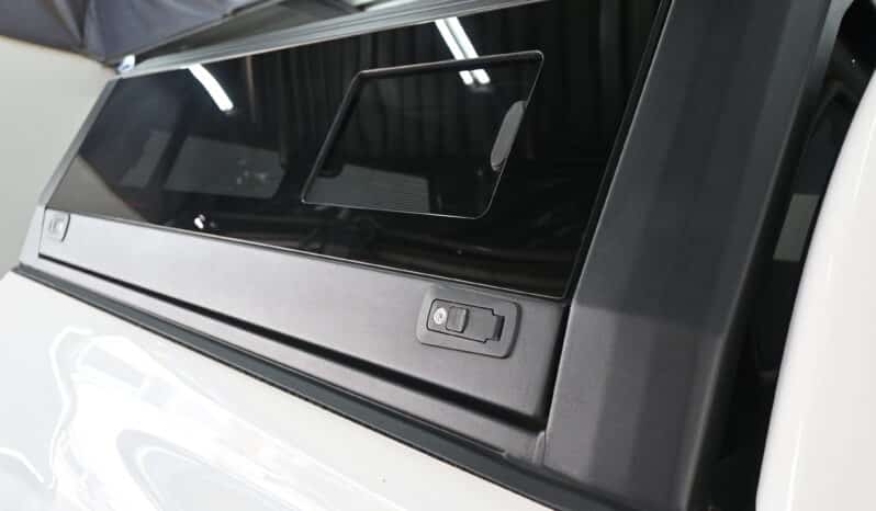 TOYOTA HILUX 2.8GD-6 D/C A/T 4X4 LEGEND full