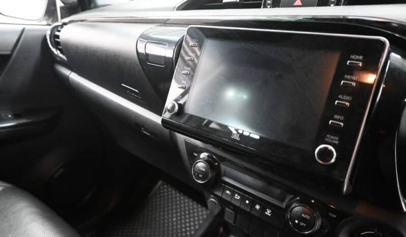 TOYOTA HILUX 2.8GD-6 D/C A/T 4X4 LEGEND full