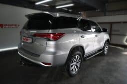 TOYOTA FORTUNER 2.8GD-6 4X4 A/T full
