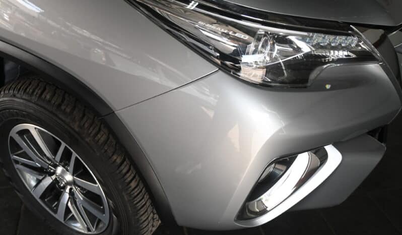 TOYOTA FORTUNER 2.8GD-6 4X4 A/T full