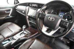 TOYOTA FORTUNER 2.8GD-6 4X4 A/T full