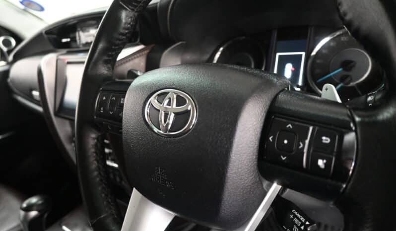 TOYOTA FORTUNER 2.8GD-6 4X4 A/T full