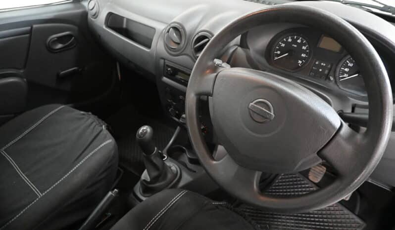 NISSAN NP200 1.6 full