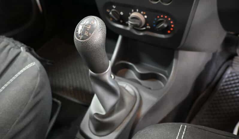 NISSAN NP200 1.6 full