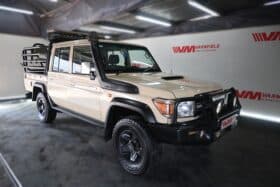 TOYOTA LAND CRUISER 79 4.5D P/U D/C