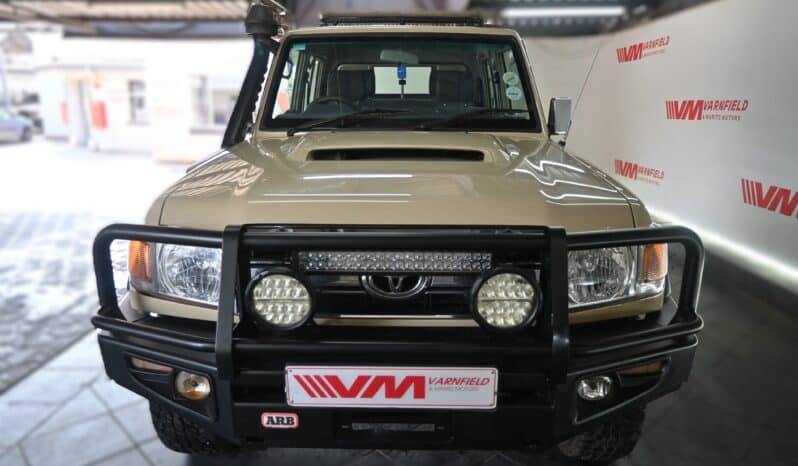 TOYOTA LAND CRUISER 79 4.5D P/U D/C full