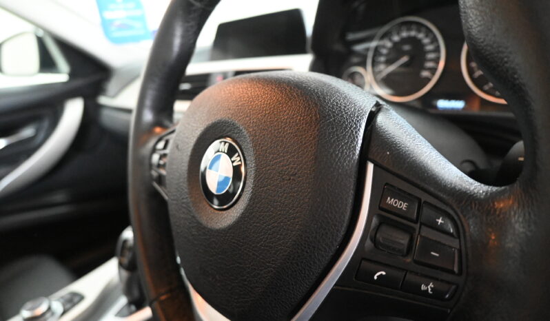 
								BMW 320D A/T full									