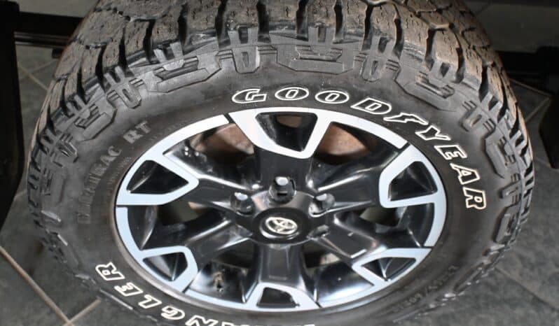 TOYOTA HILUX 2.8GD-6 RAIDER 4X4 LEG50 D/C A/T full