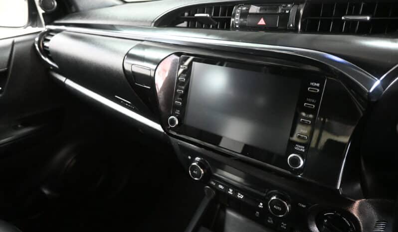 TOYOTA HILUX 2.8GD-6 RAIDER 4X4 LEG50 D/C A/T full