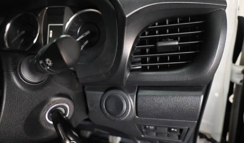 TOYOTA HILUX 2.4GD-6 RB RAIDER P/U D/C full