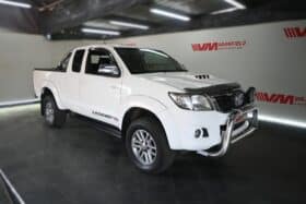 TOYOTA HILUX 3.0D-4D E/C LEGEND 45