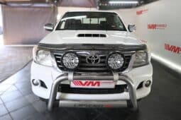 TOYOTA HILUX 3.0D-4D E/C LEGEND 45 full