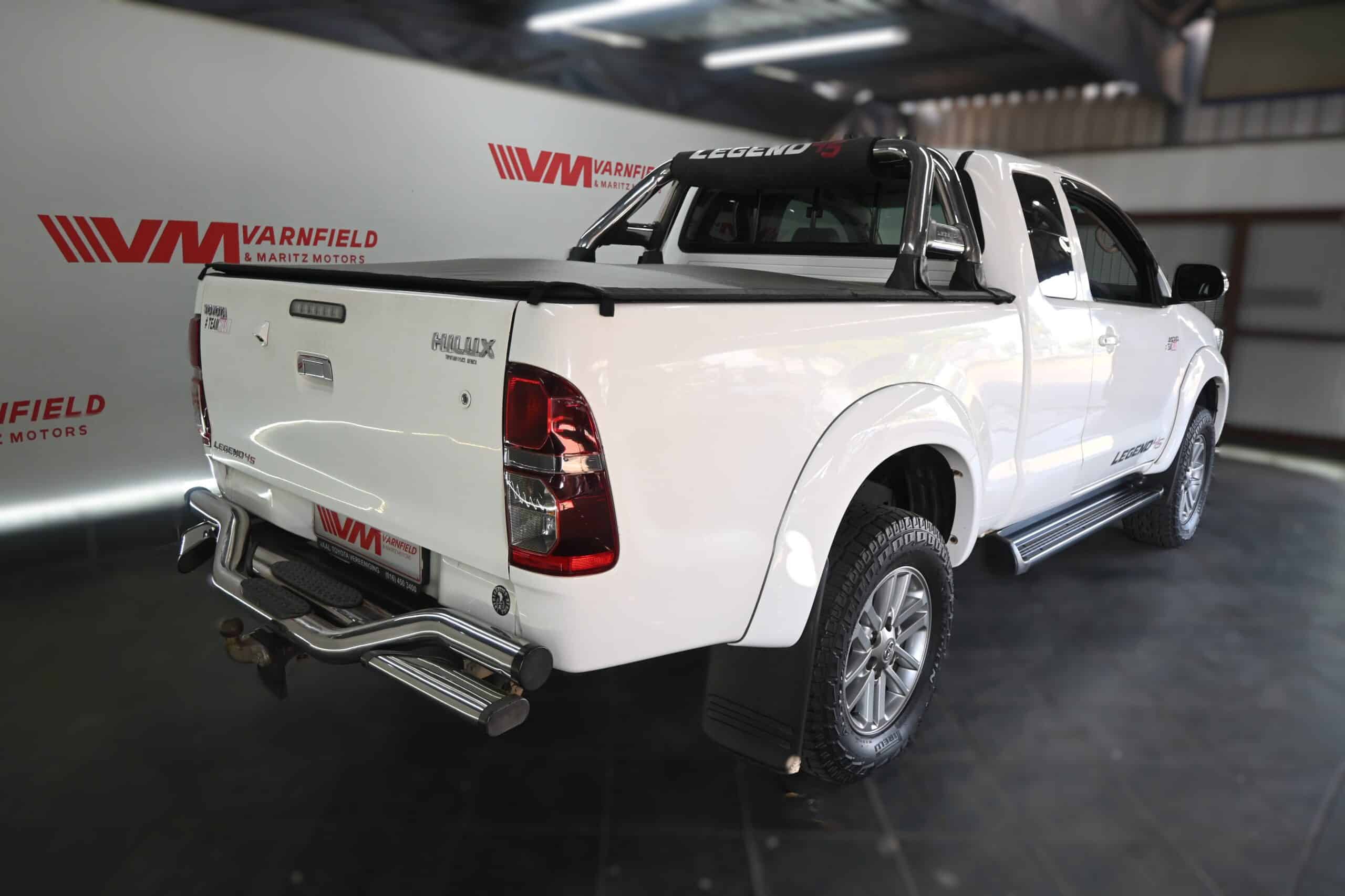 TOYOTA HILUX 3.0D-4D E/C LEGEND 45