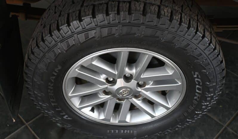TOYOTA HILUX 3.0D-4D E/C LEGEND 45 full